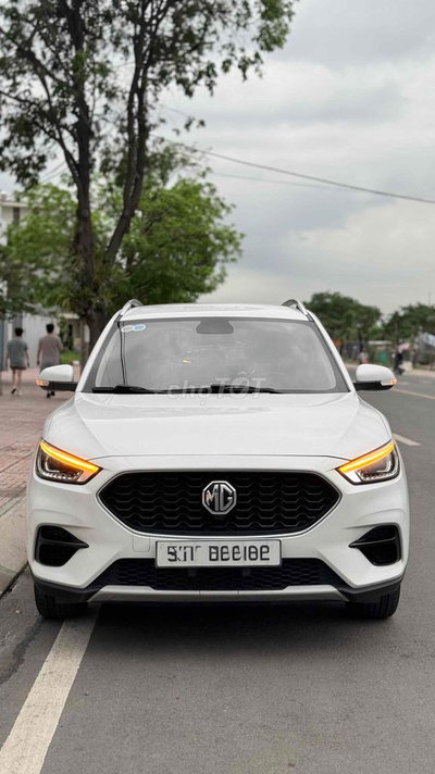 MG ZS STD 2023 24000 km Trắng