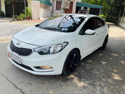 Kia K3 Trắng