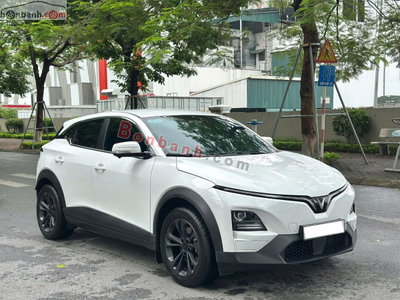 Xe VinFast VF6 Plus 2025