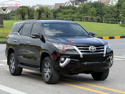 Xe Toyota Fortuner 2.7V 4x2 AT 2016