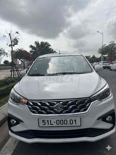 Suzuki Ertiga Hybrid 2024 10000 km Trắng