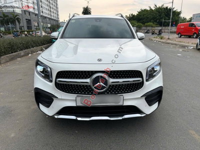 Xe Mercedes Benz GLB 200 AMG 2020