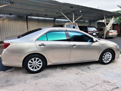 Toyota Camry 2013 2.0 Vàng cát