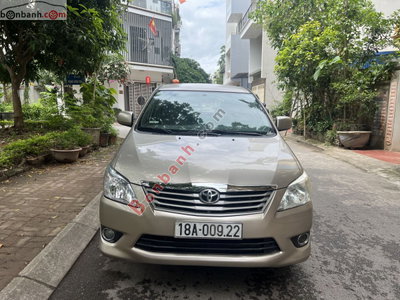 Xe Toyota Innova 2.0G 2012