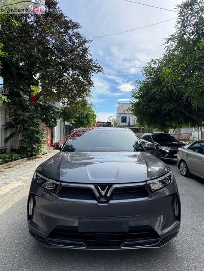 Xe VinFast VF9 Plus 6S SDI 2023