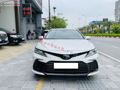 Xe Toyota Camry 2.0Q 2022