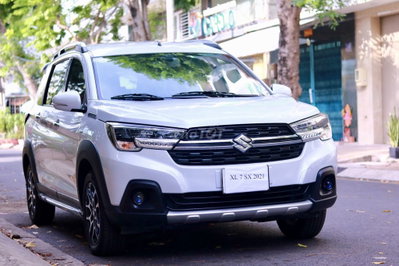 Suzuki XL7 2021 Trắng