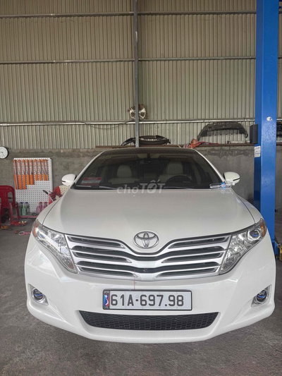 Toyota Venza 2.7 AWD Trắng