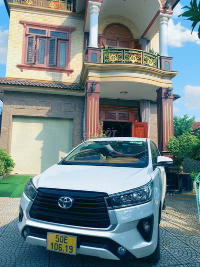 Toyota Innova 2023 2.0E 80.000 km Trắng