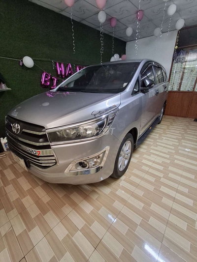 Toyota Innova 2017 Bạc