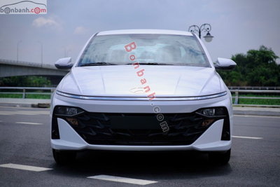 Xe Hyundai Accent 1.5 AT 2026