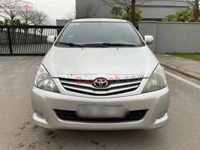 Xe Toyota Innova G 2010