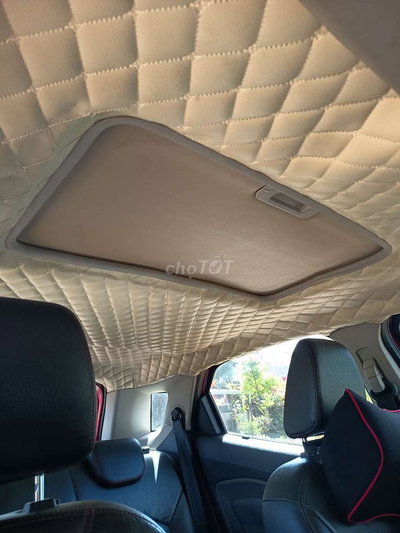 Ford EcoSport Đỏ 5 chỗ