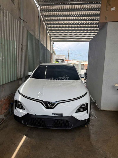 Xe điện VinFast VF6 Plus 2026 Trắng