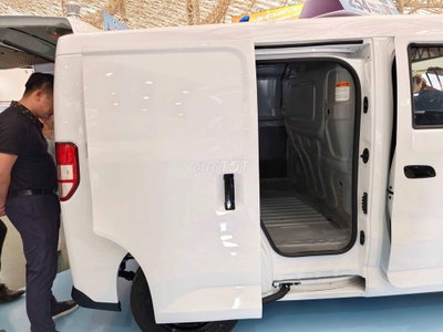Xe Tải Van Màu Trắng – Chạy Tốt, Giá Hợp Lý