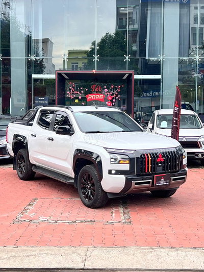 Mitsubishi Triton Athlete 2024 64.000 km
