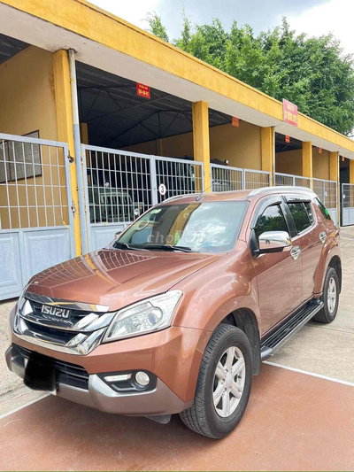 Isuzu MU-X 2017 Nâu 150.000km