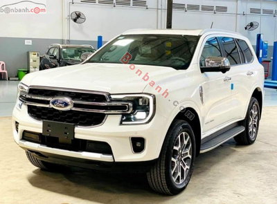 Xe Ford Everest Titanium Plus 2.0L 4x4 AT 2026