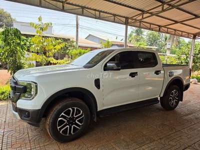 Ford Ranger Next-Gen Sport 2023 Trắng