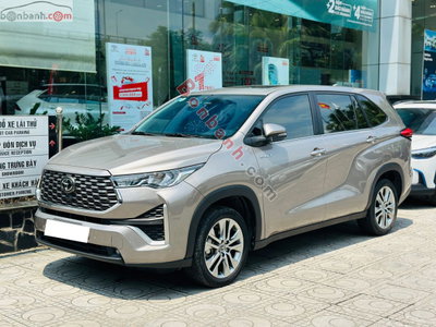 Xe Toyota Innova Cross HEV 2.0 CVT 2023