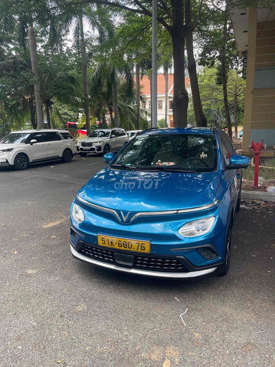 Xe điện VinFast VF e34 Xanh