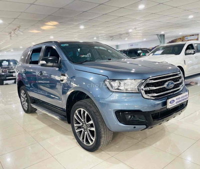 Ford Everest Titanium 1 cầu 2018 bán tại hãng Ford