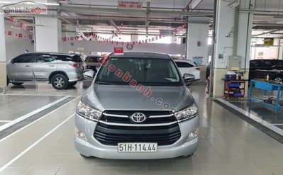 Xe Toyota Innova 2.0E 2019