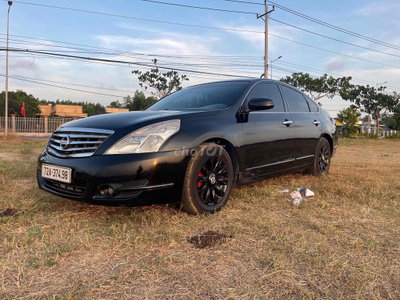 Nissan Teana màu Đen