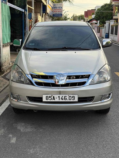 Toyota Innova 2006 G Vàng cát