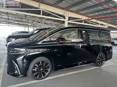 Xe Toyota Alphard HEV 2.5 AT 2026