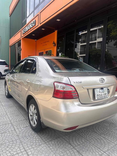 Toyota Vios 2014 Vàng cát