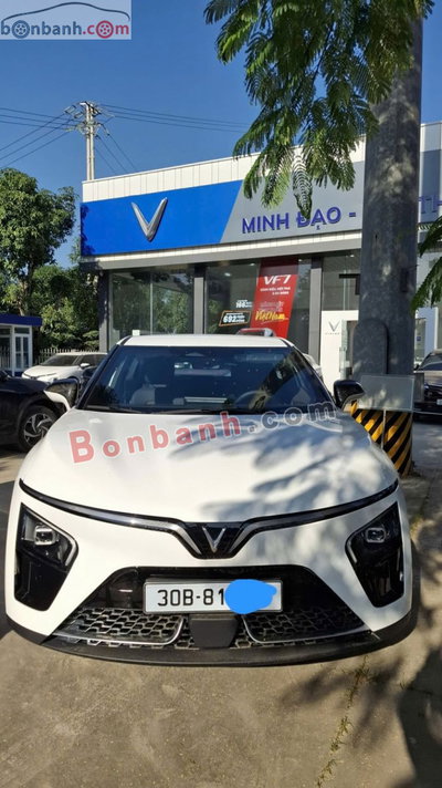 Xe VinFast VF7 Plus 2025