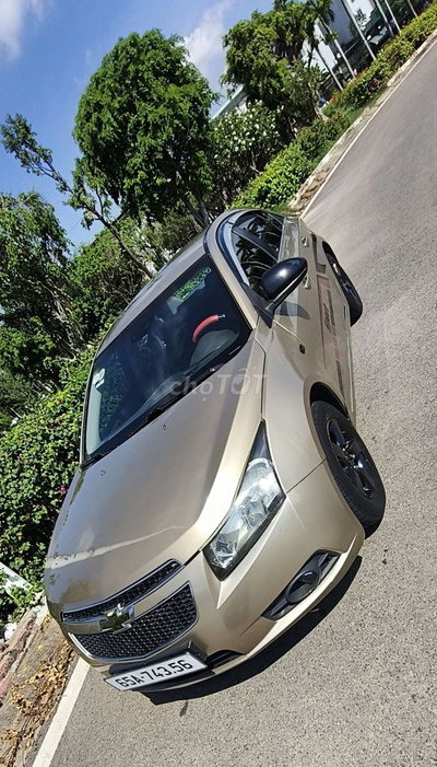 CHEVROLET CRUZE