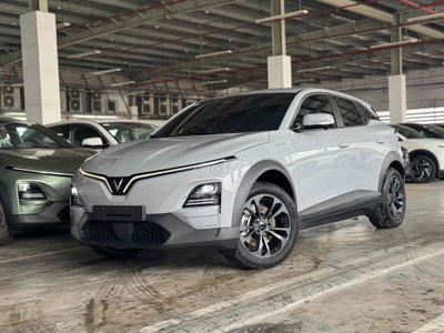 VinFast VF6 Plus 2026 - Tổng giảm 14% giá xe