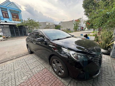 Hyundai Accent 2022 Bản full 94000km Đen