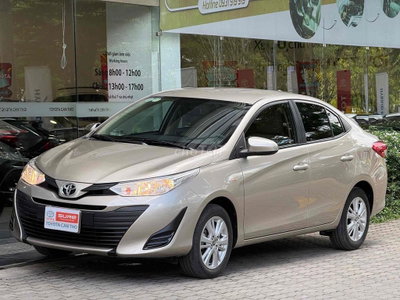Toyota Vios Vàng cát Số sàn