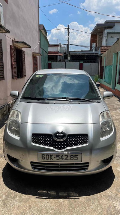 TOYOTA YARIS HÀNG NHẬP NHẬT 5 CHỖ