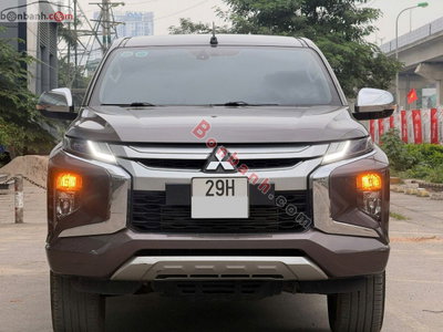 Xe Mitsubishi Triton 4x2 AT Mivec Premium 2019