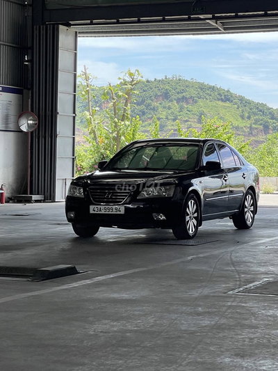 Hyundai Đen