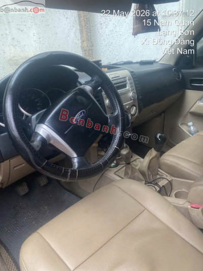 Xe Ford Everest 2.5L 4x4 MT 2011