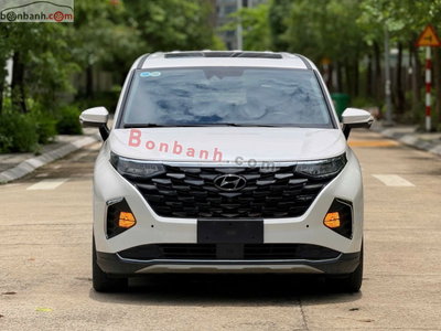 Xe Hyundai Custin Cao Cấp 2.0T 2023