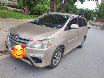 Xe Toyota Innova 2.0E 2017