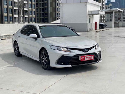 Toyota Camry 2.5Q 2024 29.000km Trắng