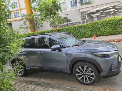 Toyota Corolla Cross Hybrid 2020 49000 Xám