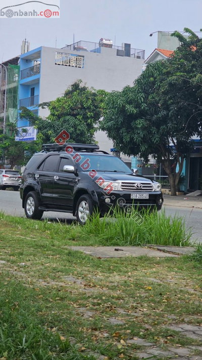 Xe Toyota Fortuner 2.7V 4x4 AT 2010