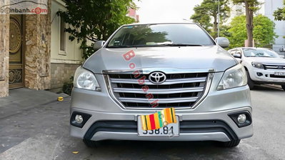 Xe Toyota Innova 2.0G 2014