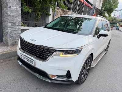 Kia Carnival 2023 Premium ghế thương gia