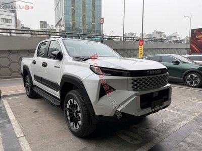 Xe Toyota Hilux Trailhunter 2.8L 4x4 AT 2026