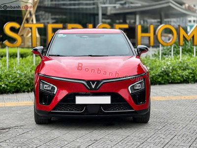 Xe VinFast VF7 Plus AWD 2025