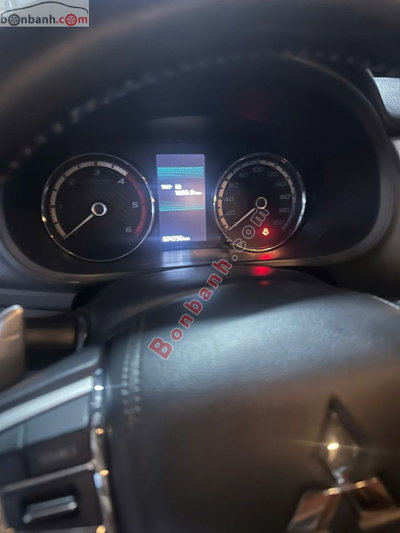 Xe Mitsubishi Triton Athlete 4x4 AT 2022